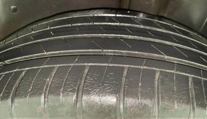 2021 MG HECTOR SHARP 1.5 DCT PETROL, Petrol, Automatic, 42,373 km, Left Rear Tyre Tread