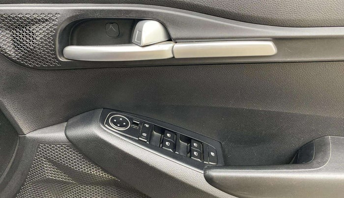 2020 KIA SELTOS HTK 1.5 PETROL, Petrol, Manual, 88,608 km, Driver Side Door Panels Control