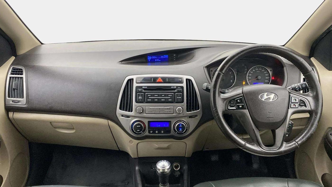 2014 Hyundai i20 SPORTZ 1.2, Petrol, Manual, 69,928 km, Dashboard