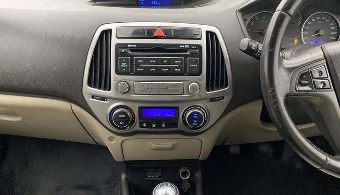 2014 Hyundai i20 SPORTZ 1.2, Petrol, Manual, 69,928 km, Air Conditioner