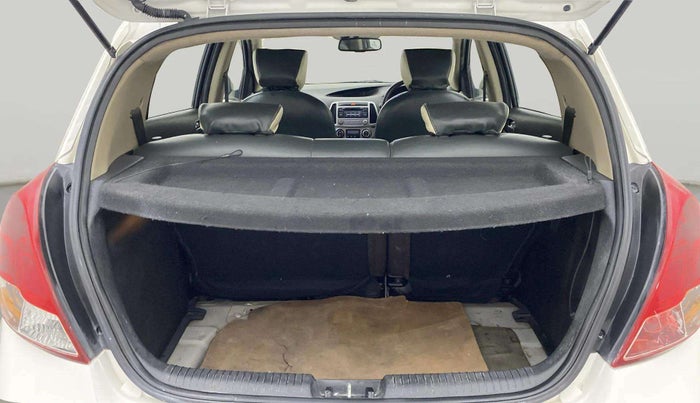 2014 Hyundai i20 SPORTZ 1.2, Petrol, Manual, 69,928 km, Boot Inside