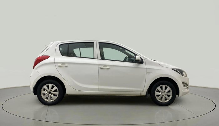 2014 Hyundai i20 SPORTZ 1.2, Petrol, Manual, 69,928 km, Right Side View