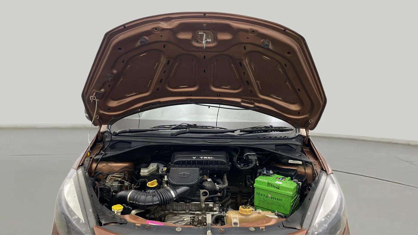 2018 Tata TIGOR XZ PETROL, Petrol, Manual, 65,915 km, Open Bonet
