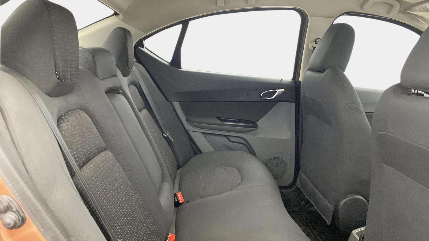 2018 Tata TIGOR XZ PETROL, Petrol, Manual, 65,915 km, Right Side Rear Door Cabin