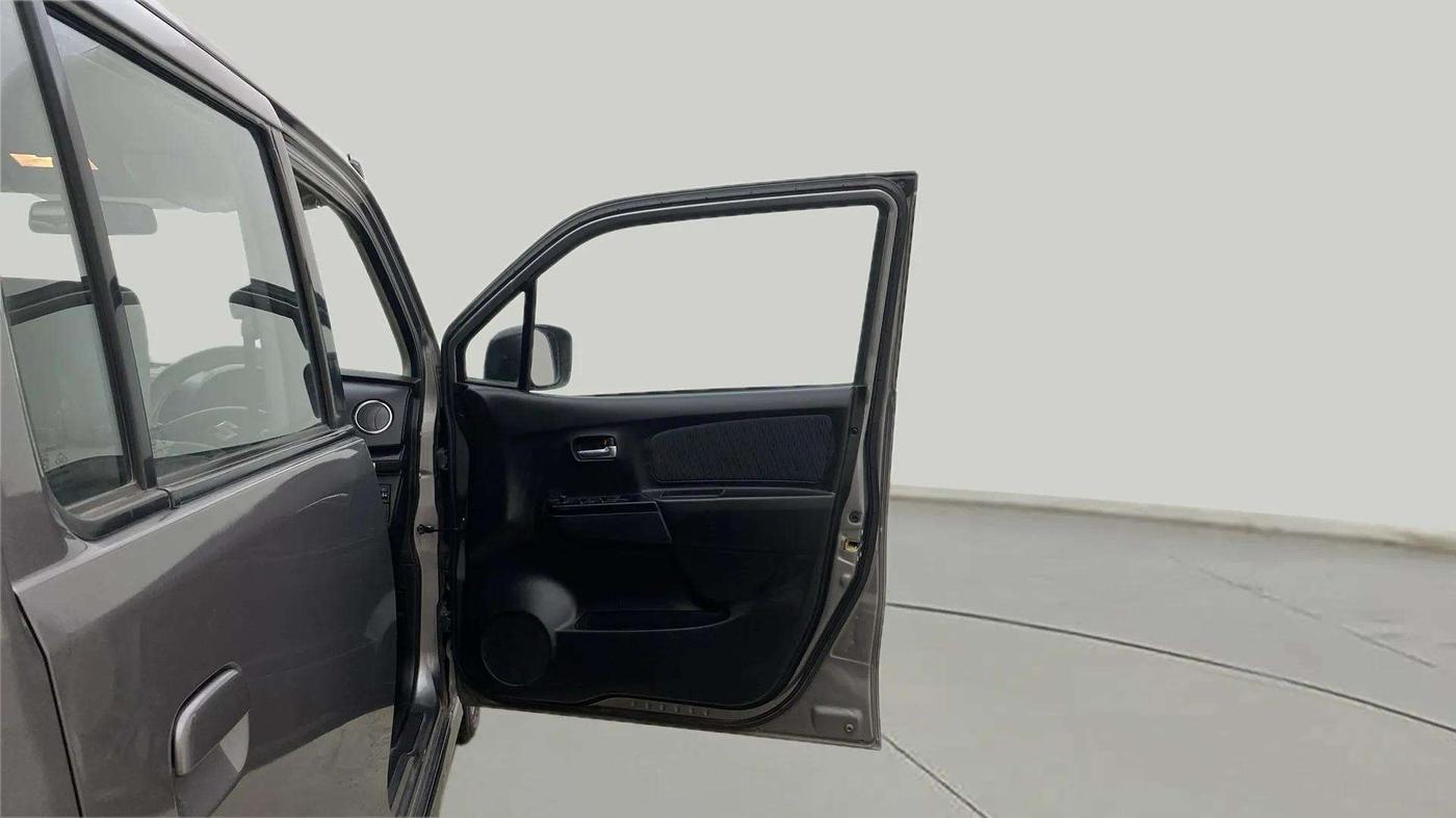 2013 Maruti Wagon R Stingray VXI, Petrol, Manual, 69,493 km, RHS Front Door