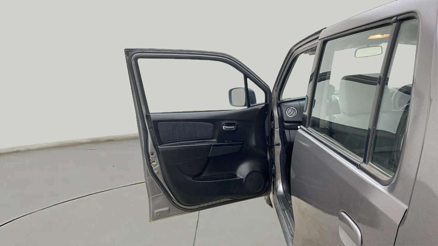 2013 Maruti Wagon R Stingray VXI, Petrol, Manual, 69,493 km, LHS Front Door