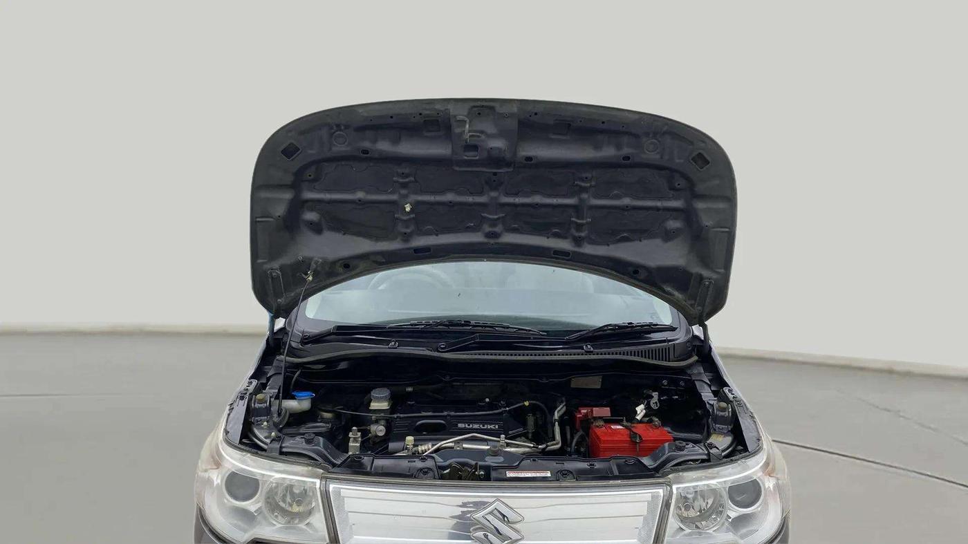 2013 Maruti Wagon R Stingray VXI, Petrol, Manual, 69,493 km, Open Bonet