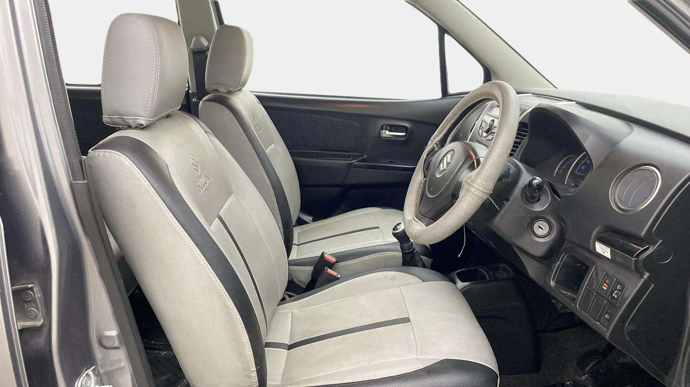2013 Maruti Wagon R Stingray VXI, Petrol, Manual, 69,493 km, Right Side Front Door Cabin