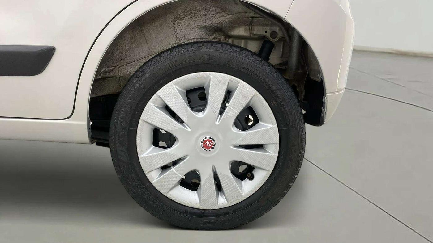 2017 Maruti Wagon R 1.0 VXI, Petrol, Manual, 72,062 km, Left Rear Wheel
