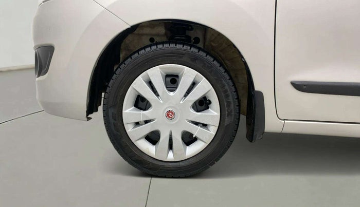 2017 Maruti Wagon R 1.0 VXI, Petrol, Manual, 72,048 km, Left Front Wheel