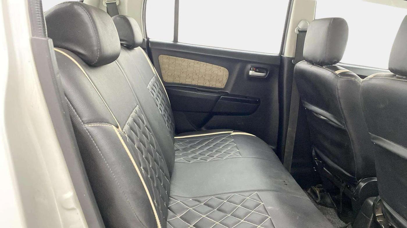 2017 Maruti Wagon R 1.0 VXI, Petrol, Manual, 72,062 km, Right Side Rear Door Cabin