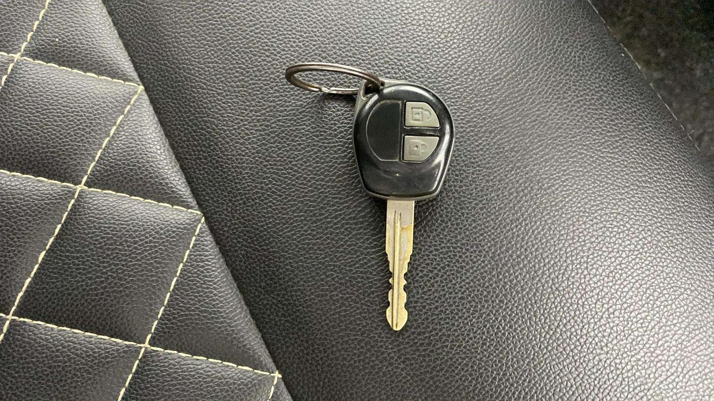 2017 Maruti Wagon R 1.0 VXI, Petrol, Manual, 72,062 km, Key Close Up