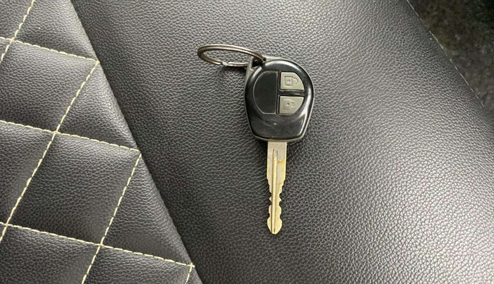 2017 Maruti Wagon R 1.0 VXI, Petrol, Manual, 72,048 km, Key Close Up