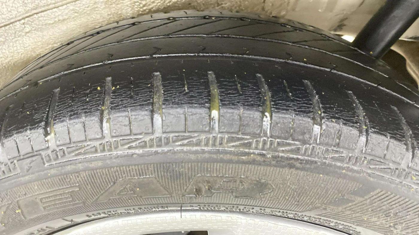 2017 Maruti Wagon R 1.0 VXI, Petrol, Manual, 72,062 km, Left Rear Tyre Tread