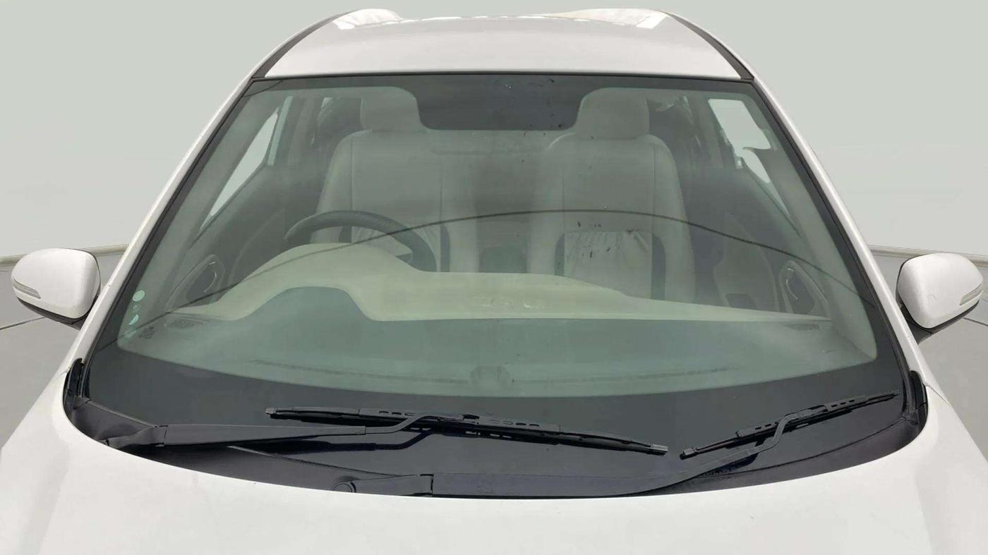 2018 Hyundai Elite i20 ASTA 1.2, Petrol, Manual, 47,673 km, Front Windshield