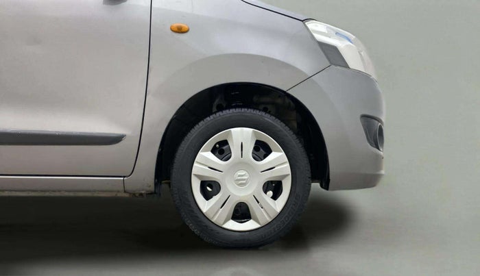 2014 Maruti Wagon R 1.0 VXI, Petrol, Manual, 45,725 km, Right Front Wheel
