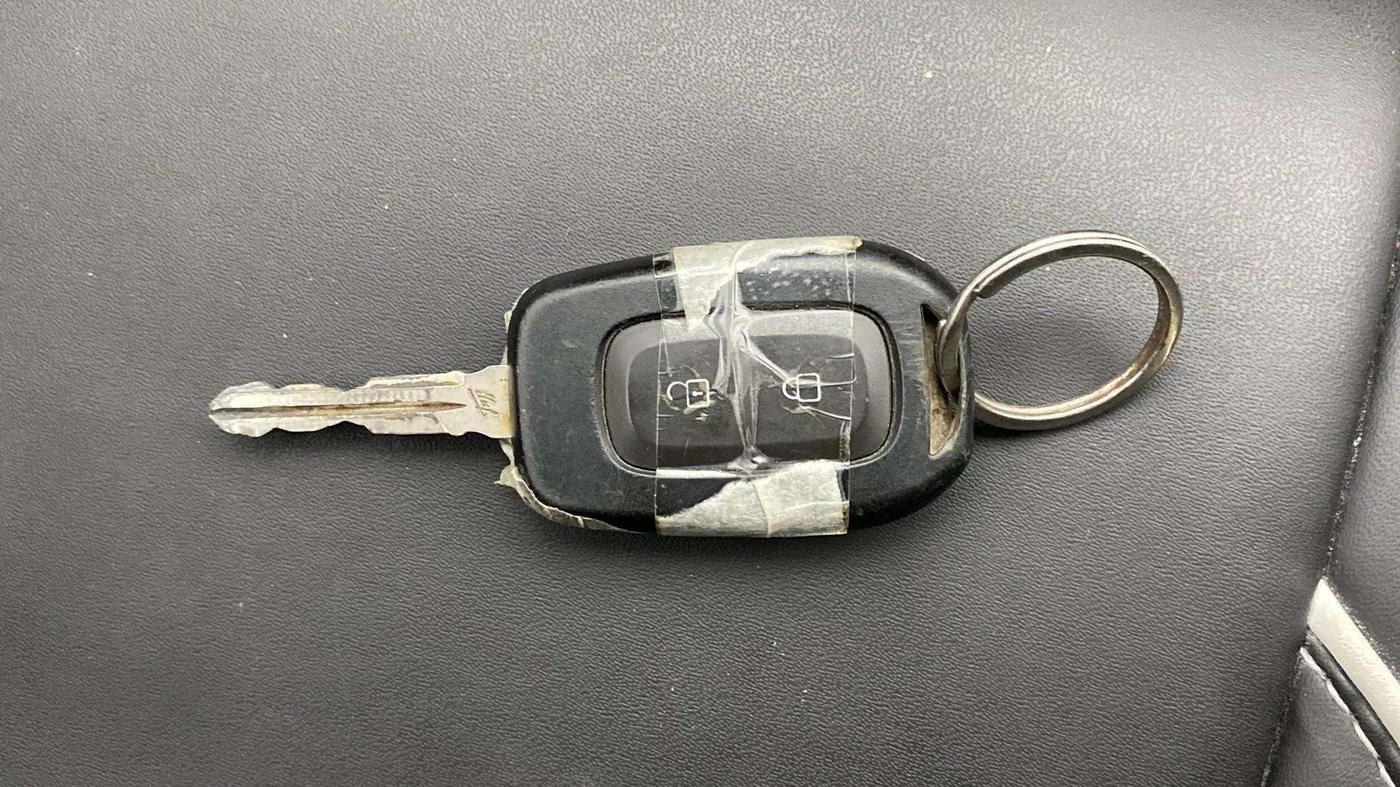 2021 Nissan MAGNITE XL TURBO, Petrol, Manual, 91,883 km, Key Close Up