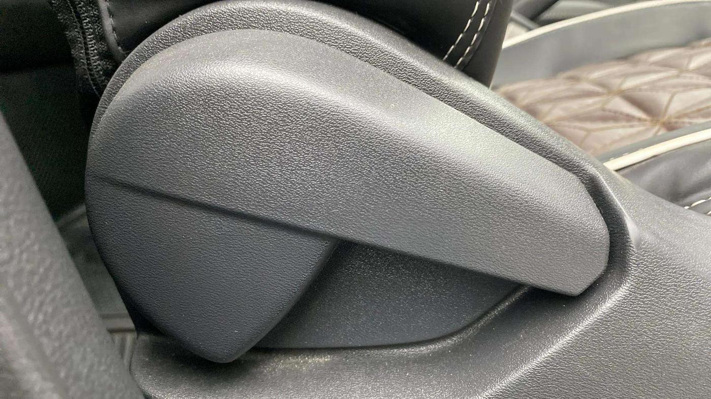 2021 Nissan MAGNITE XL TURBO, Petrol, Manual, 91,883 km, Driver Side Adjustment Panel