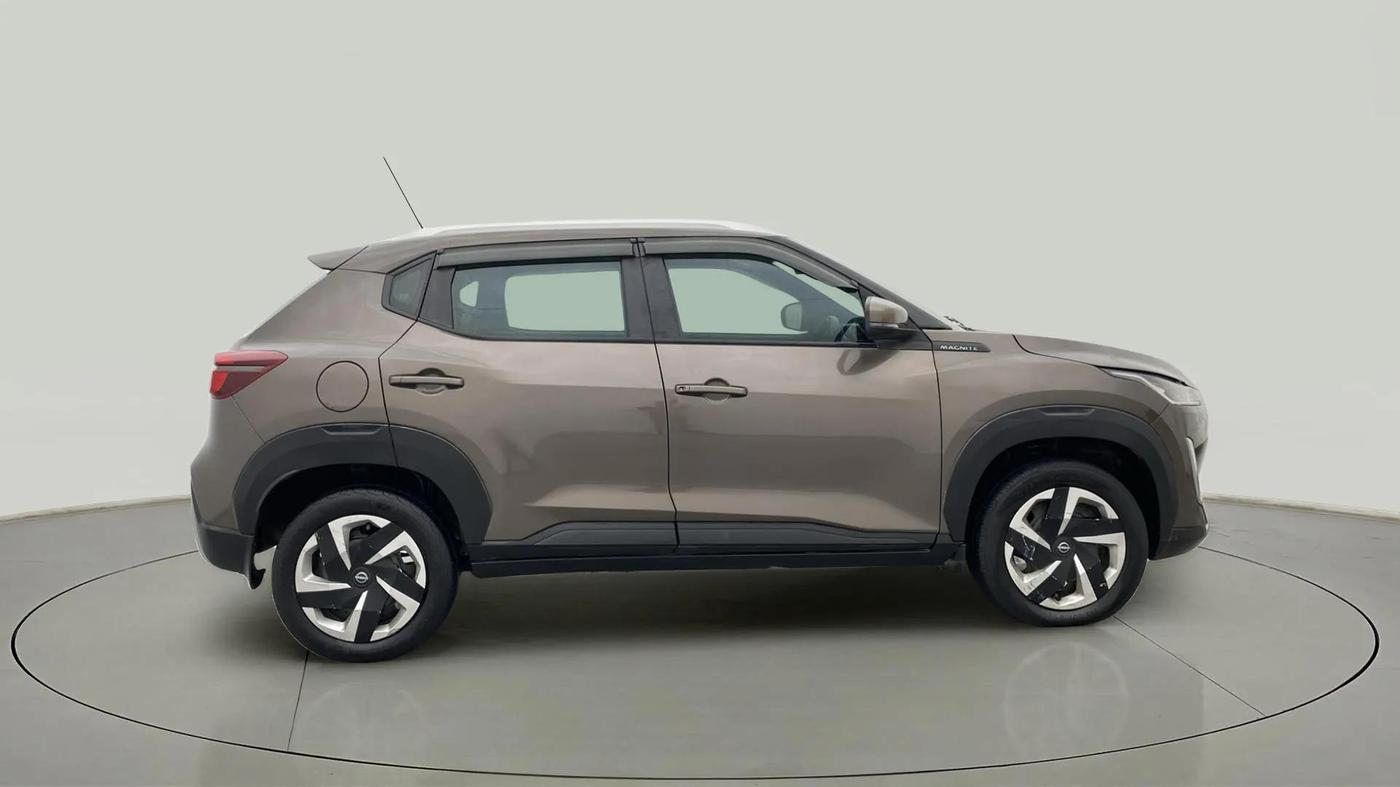 2021 Nissan MAGNITE XL TURBO, Petrol, Manual, 91,883 km, Right Side View