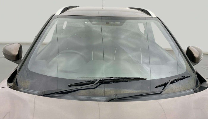 2021 Nissan MAGNITE XL TURBO, Petrol, Manual, 91,835 km, Front Windshield