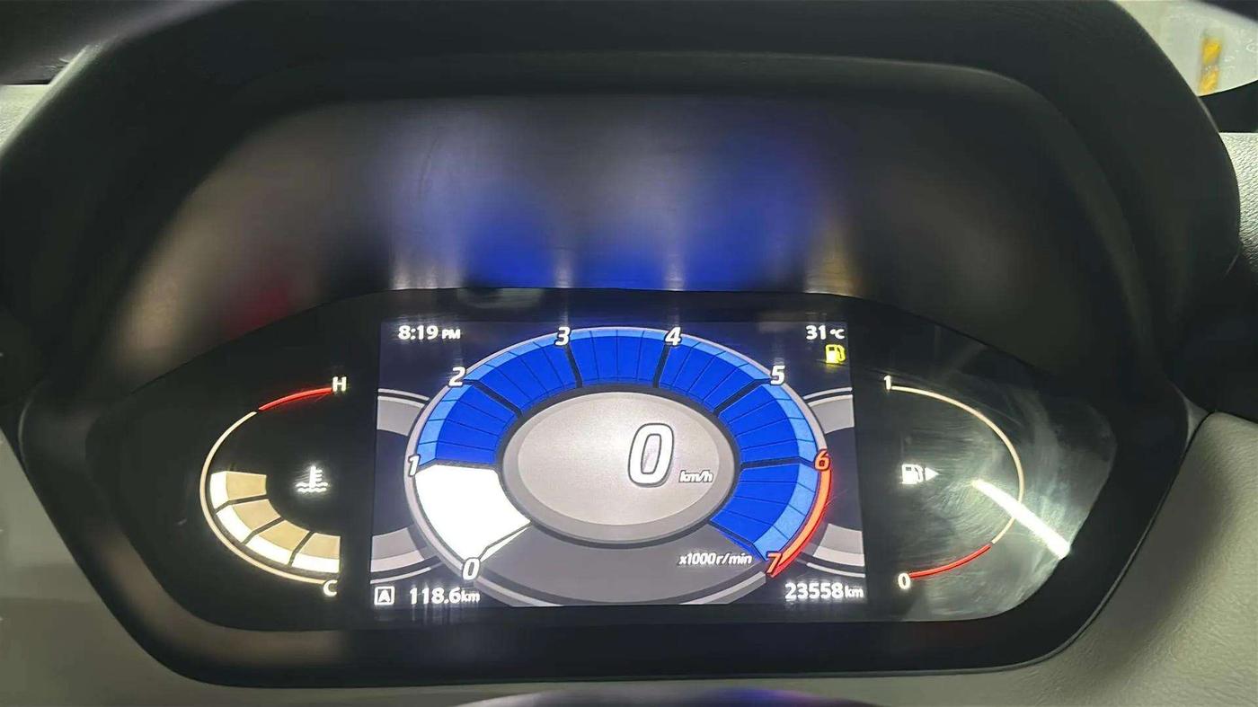 2022 Nissan MAGNITE XV MT, Petrol, Manual, 23,617 km, Odometer Image