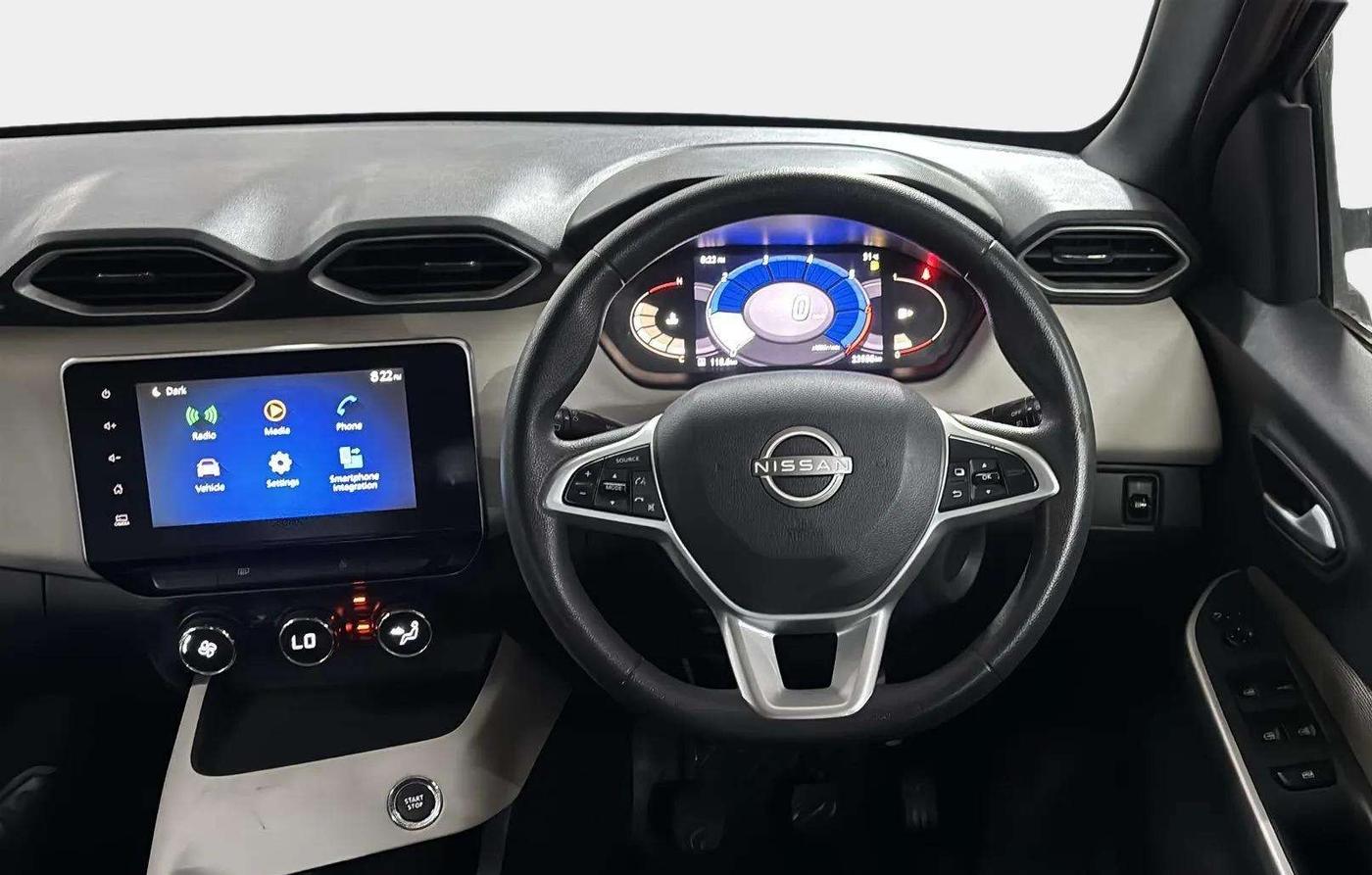 2022 Nissan MAGNITE XV MT, Petrol, Manual, 23,617 km, Steering Wheel Close Up