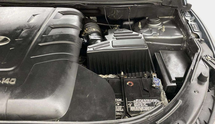 2017 Mahindra XUV500 W6, Diesel, Manual, 91,132 km, Engine View - Left