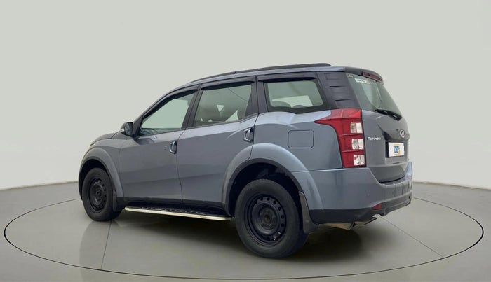 2017 Mahindra XUV500 W6, Diesel, Manual, 91,132 km, Left Back Diagonal