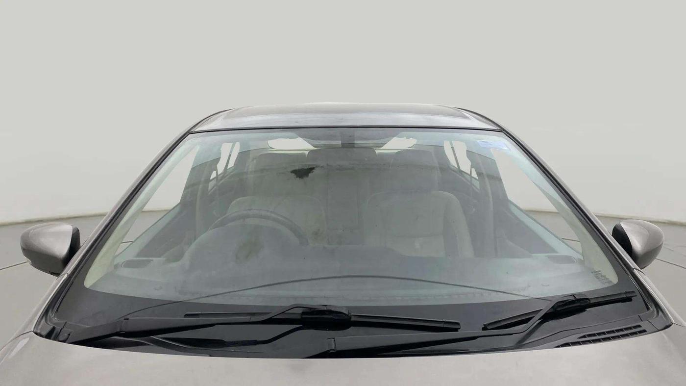 2016 Maruti Ciaz ZXI+, Petrol, Manual, 68,155 km, Front Windshield