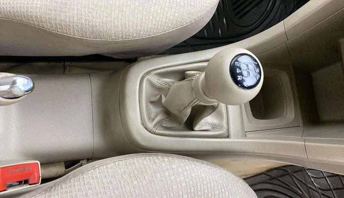 2013 Maruti Swift Dzire VXI, Petrol, Manual, 89,621 km, Gear Lever