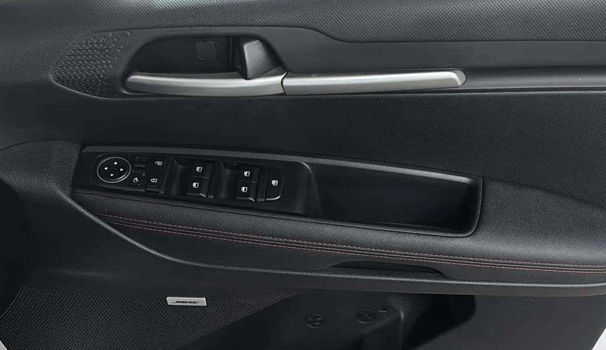 2023 KIA SONET GTX PLUS 1.0 DCT, Petrol, Automatic, 7,619 km, Driver Side Door Panels Control