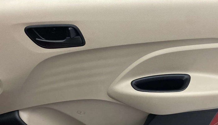 2021 Hyundai NEW SANTRO MAGNA AMT, Petrol, Automatic, 15,251 km, Driver Side Door Panels Control