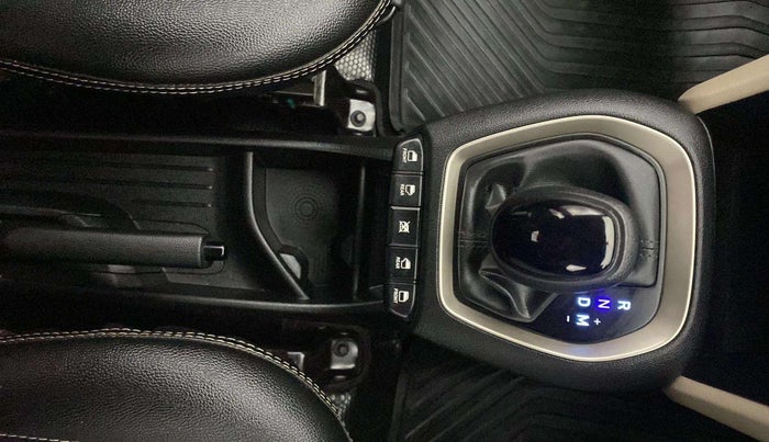 2021 Hyundai NEW SANTRO MAGNA AMT, Petrol, Automatic, 15,251 km, Gear Lever