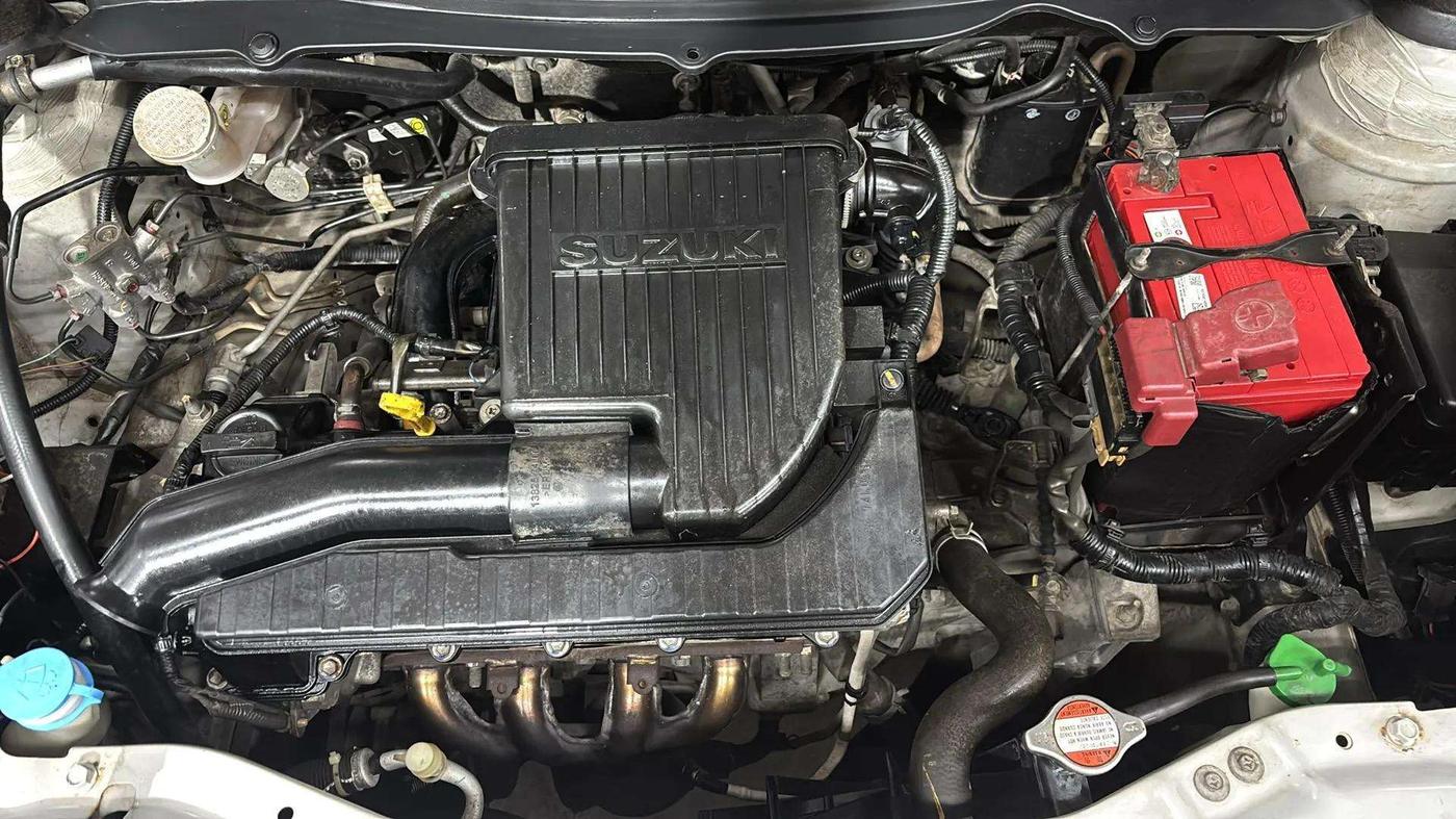 2016 Maruti Swift Dzire VXI, Petrol, Manual, 26,059 km, Engine View