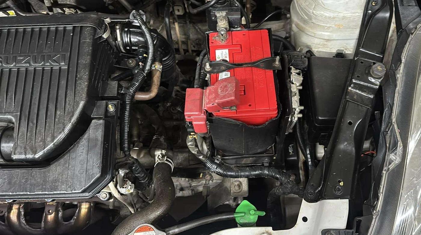 2016 Maruti Swift Dzire VXI, Petrol, Manual, 26,059 km, Engine View - Left