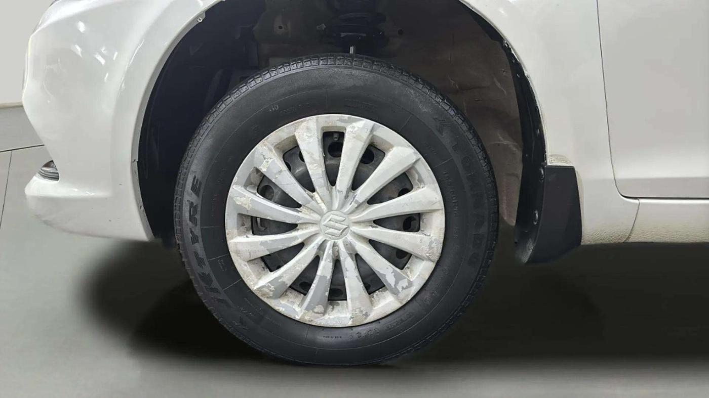 2016 Maruti Swift Dzire VXI, Petrol, Manual, 26,059 km, Left Front Wheel
