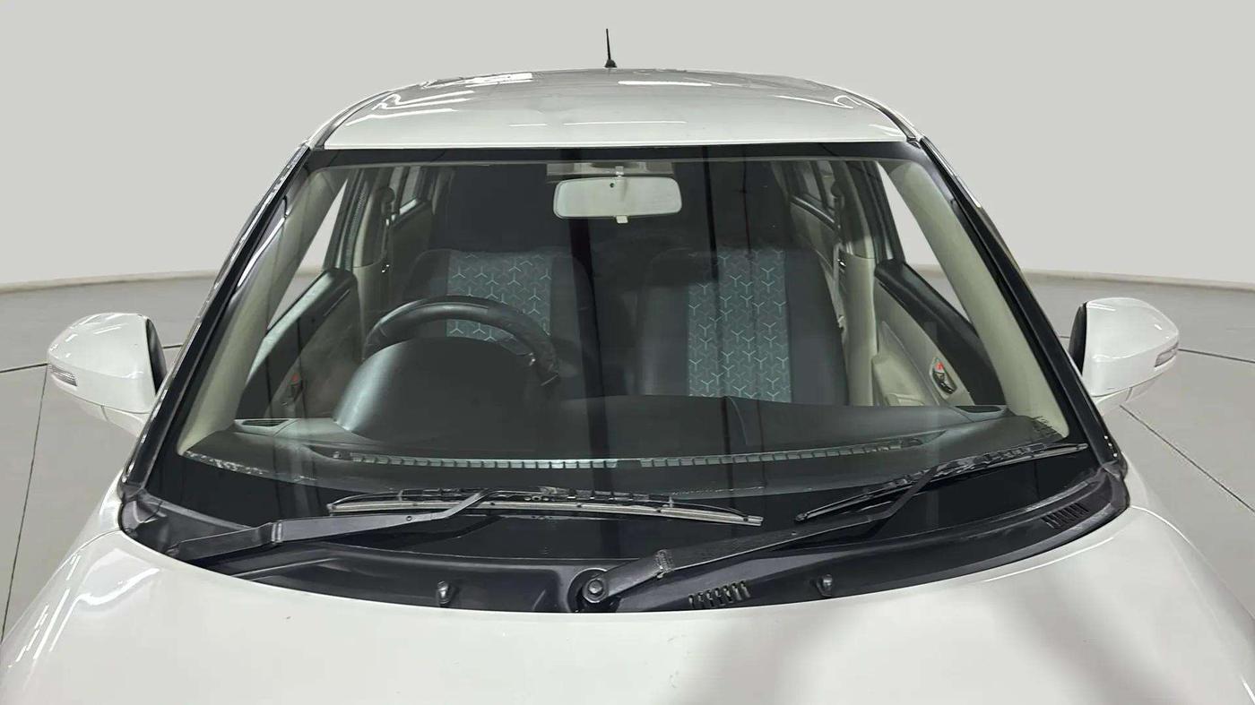 2016 Maruti Swift Dzire VXI, Petrol, Manual, 26,059 km, Front Windshield