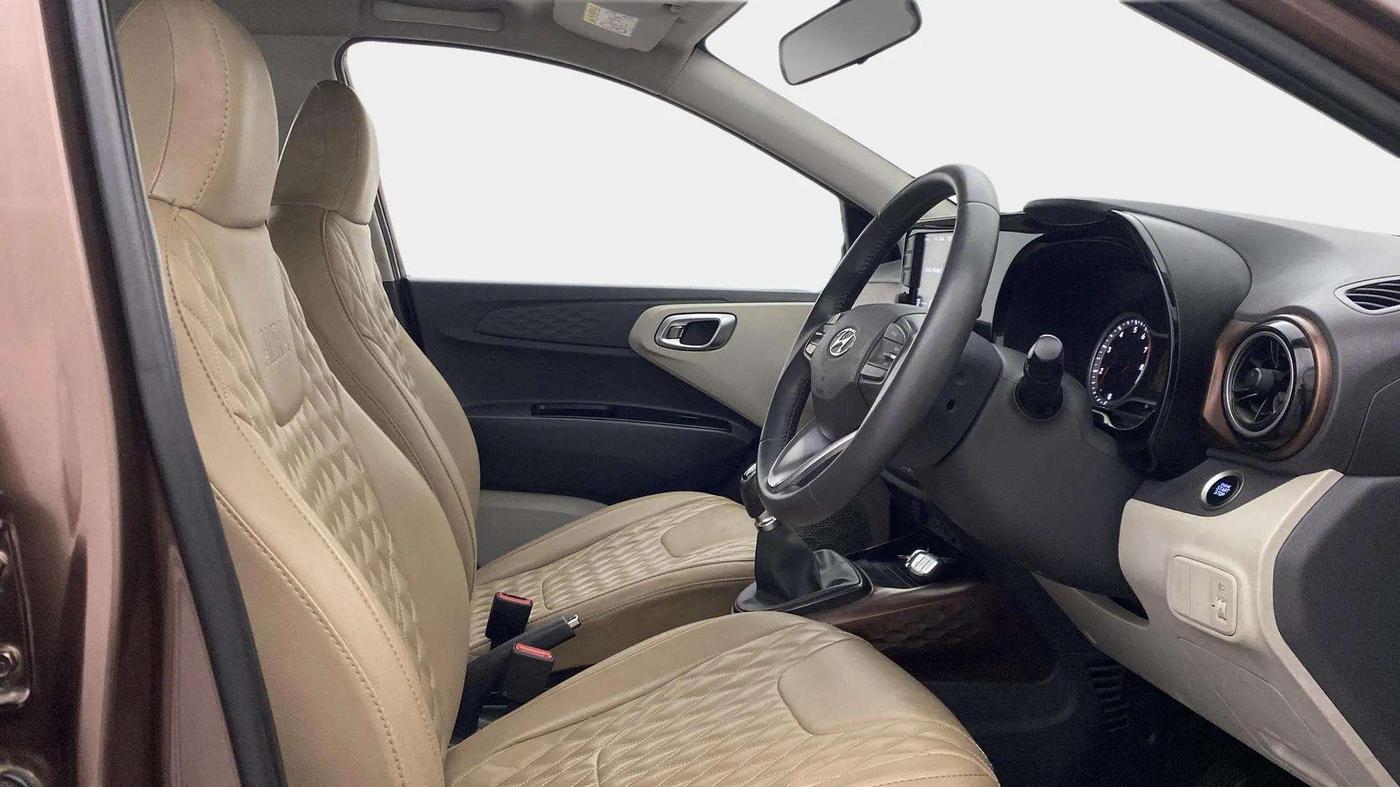 2020 Hyundai AURA SX 1.2 (O), Petrol, Manual, 19,666 km, Right Side Front Door Cabin