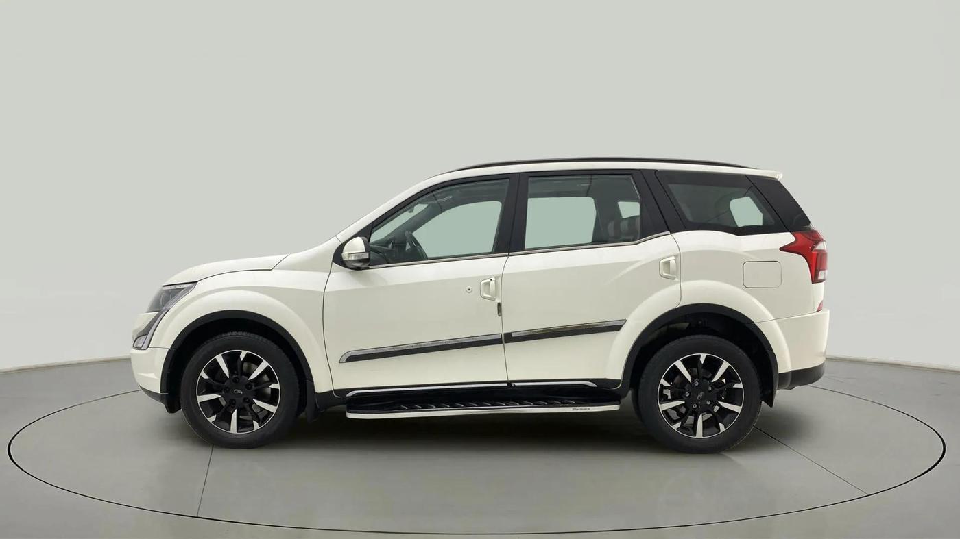 2020 Mahindra XUV500 W11, Diesel, Manual, 60,406 km, Left Side
