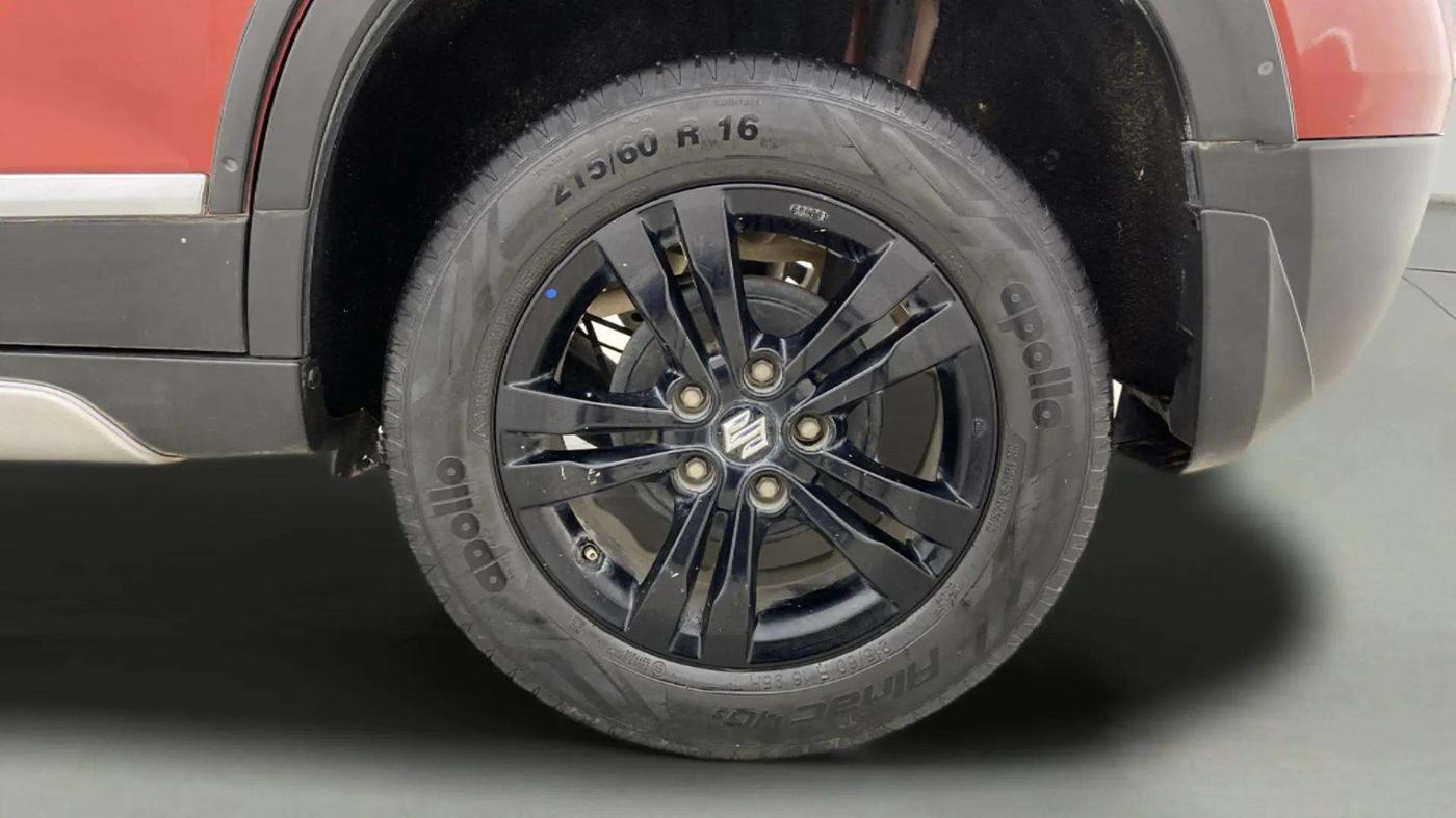 2019 Maruti Vitara Brezza ZDI PLUS AMT, Diesel, Automatic, 79,631 km, Left Rear Wheel