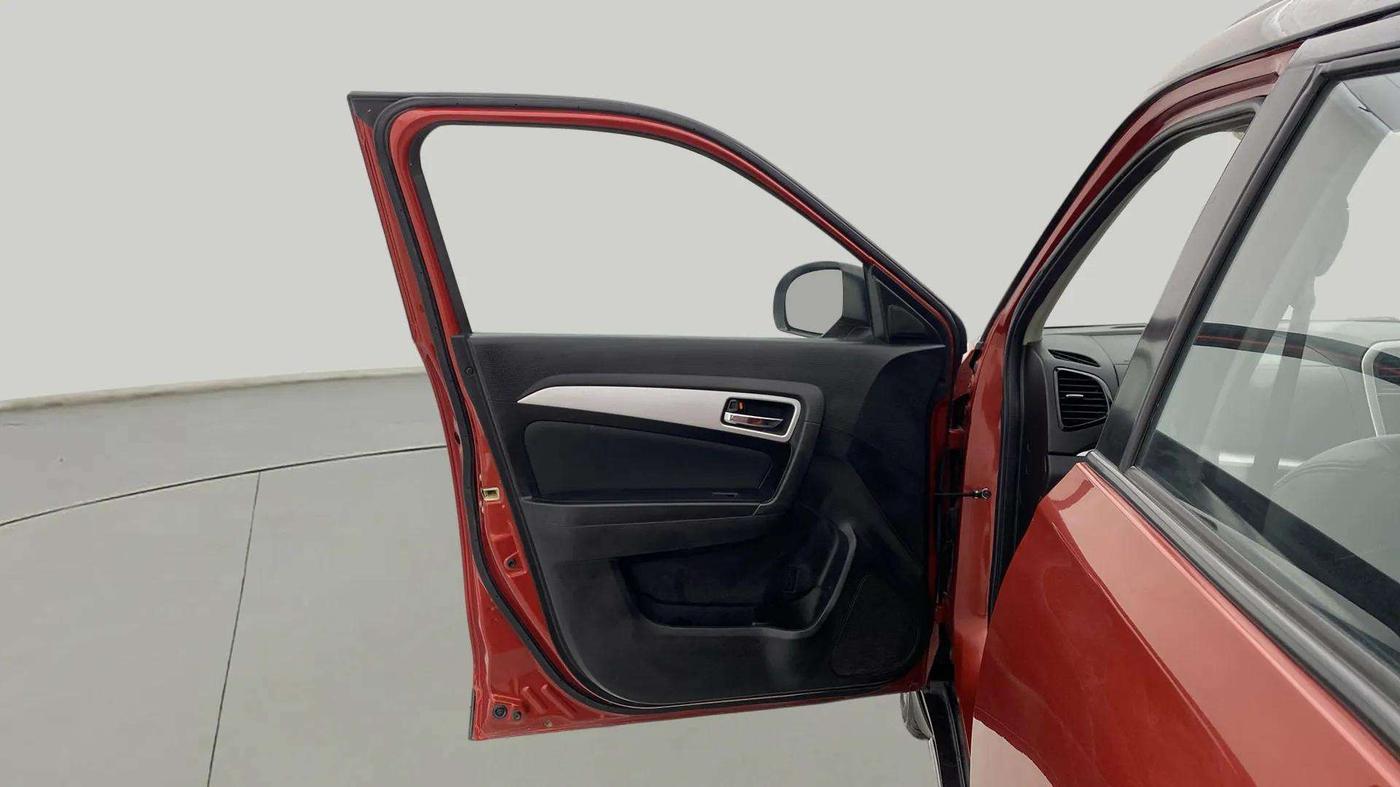 2019 Maruti Vitara Brezza ZDI PLUS AMT, Diesel, Automatic, 79,631 km, LHS Front Door