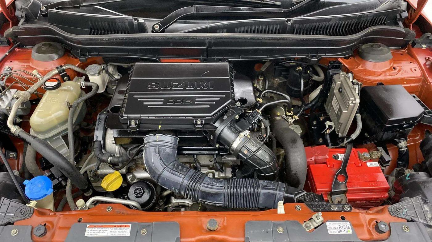 2019 Maruti Vitara Brezza ZDI PLUS AMT, Diesel, Automatic, 79,631 km, Engine View