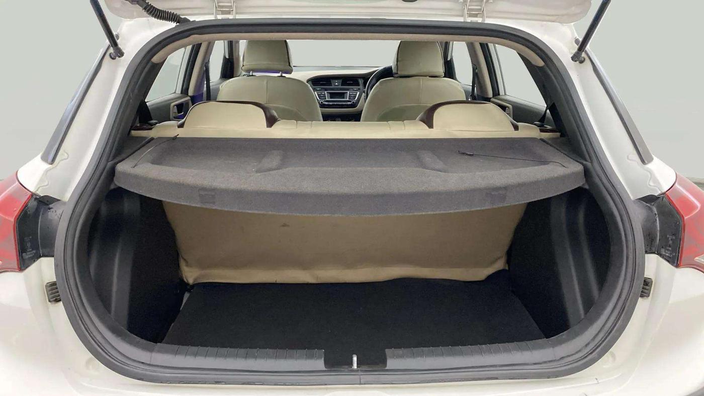 2017 Hyundai Elite i20 SPORTZ 1.2, Petrol, Manual, 54,803 km, Boot Open Zoomed View