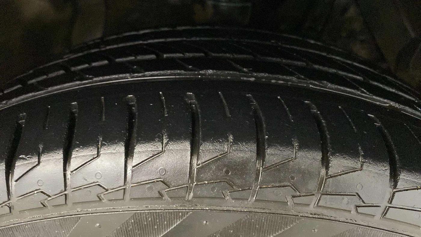 2018 Maruti S Cross DELTA 1.3, Diesel, Manual, 89,317 km, Right Front Tyre Tread
