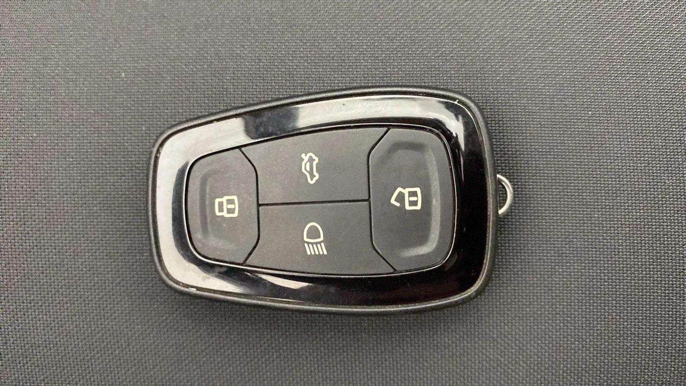 2020 Tata NEXON XZA PLUS PETROL, Petrol, Automatic, 35,935 km, Key Close Up