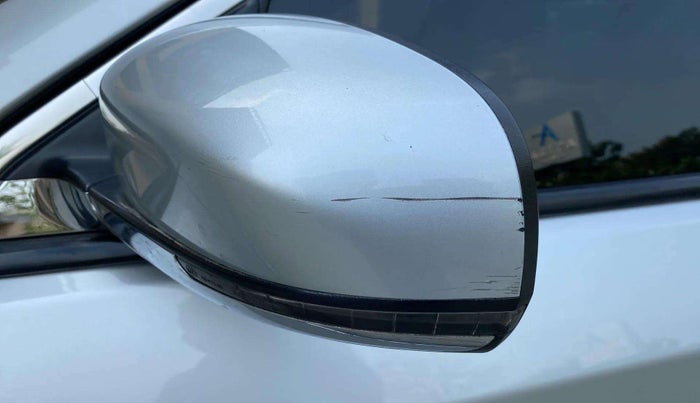 2017 Jeep Compass LIMITED 1.4 PETROL AT, Petrol, Automatic, 31,269 km, Left rear-view mirror - Indicator light not working