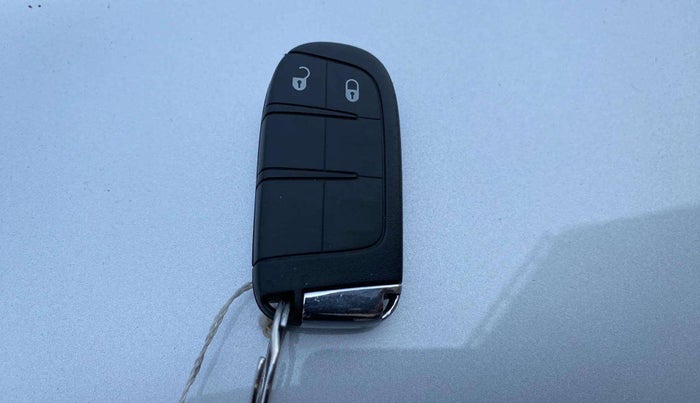 2017 Jeep Compass LIMITED 1.4 PETROL AT, Petrol, Automatic, 31,269 km, Key Close Up