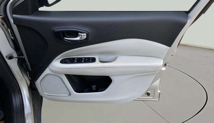 2017 Jeep Compass LIMITED 1.4 PETROL AT, Petrol, Automatic, 31,269 km, Driver Side Door Panels Control