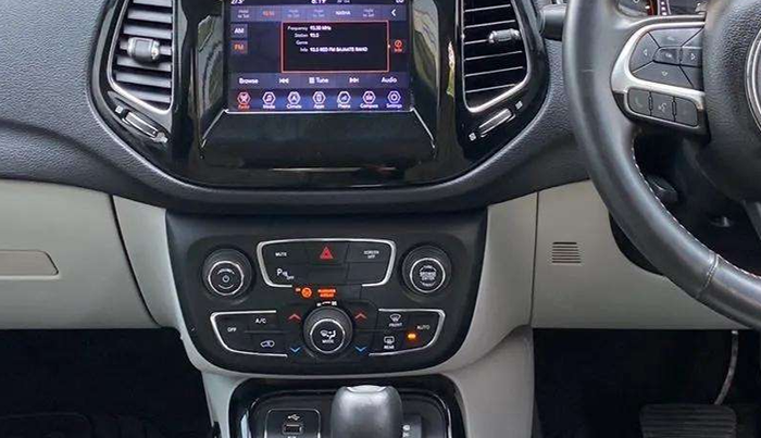 2017 Jeep Compass LIMITED 1.4 PETROL AT, Petrol, Automatic, 31,269 km, AC Unit - Rear vent has minor damage