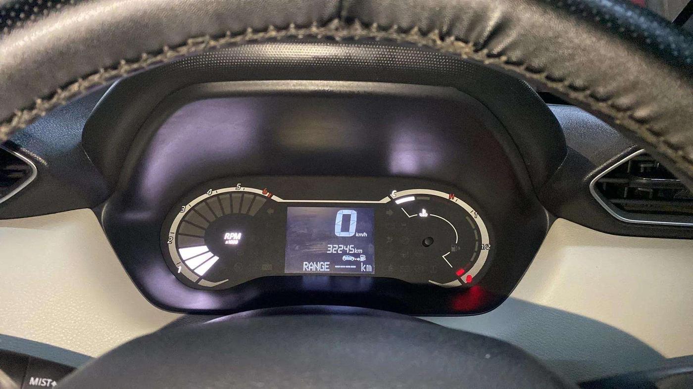 2021 Nissan MAGNITE XE, Petrol, Manual, 32,256 km, Odometer Image